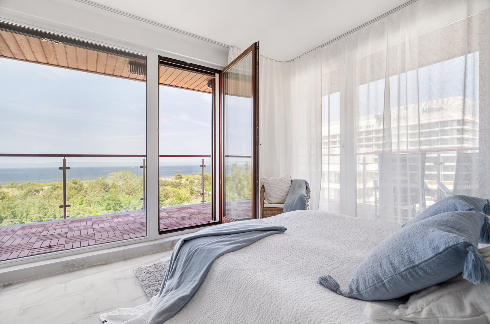 Baltic Park Plaza 7.3.9 Baltic Park Plaza 7.3.9